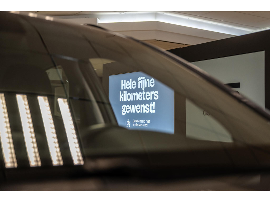 51768570-39.jpg