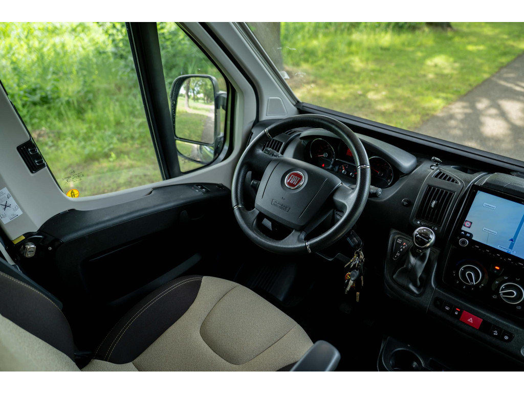 54698700-44.jpg